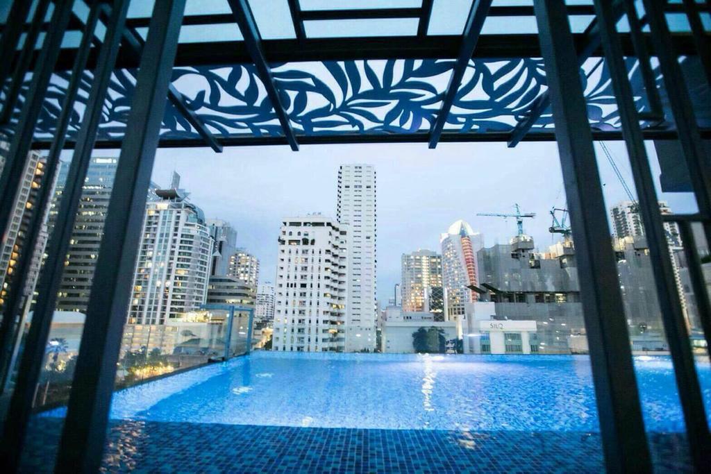 Arte Hotel - Sha Extra Plus Бангкок Экстерьер фото